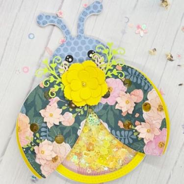 Imagem de KSCRAFT Estêncil de matrizes de corte de metal de março de 2025 para álbum de recortes, decoração em relevo, cartão de papel DIY (Ladybug Mini álbum)