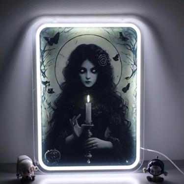 Imagem de Arte de parede neon de LED gótico – Garota assombrada com vela, decoração estética assustadora, 42 cm x 30 cm, moldura assustadora iluminada para Halloween, quarto, bar ou quarto de terror