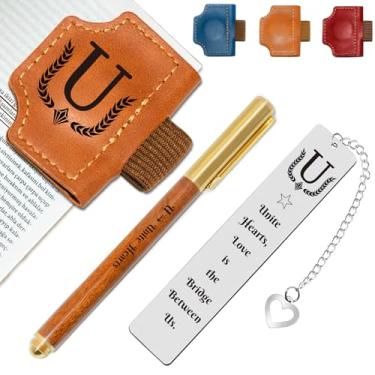 Imagem de Marcador de livro personalizado com suporte de caneta, conjunto de marcadores de livro de couro magnético personalizado com canetas de madeira personalizadas e marcador de livro de metal – para