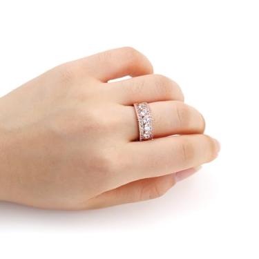 Imagem de Anel feminino dourado, ouro rosa e branco de zircônia larga – design elegante, brilhante, moderno e confortável, leve e durável, perfeito para uso diário, festas e trabalho YC6477, One Size, Latão