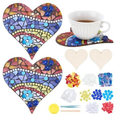 Imagem de WEBEEDY 2 conjuntos de porta-copos de mosaico de coração DIY com azulejos de mosaico de vidro coloridos, peças de madeira de coração, contas de vidro e muito mais, conjunto de mosaicos de arte e
