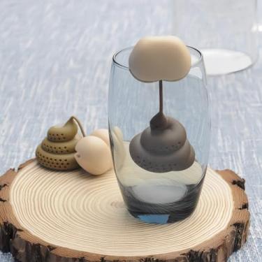 Imagem de 1 infusor de chá de silicone, novo design de pegadinha, coador de chá de folhas soltas engraçadas para festas de escritório em casa e viagens, fácil de mergulhar e limpar, marrom
