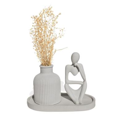 Imagem de Kit 3 Peças Decoração Estátua Pensadora Garrafa Listrada E Bandeja Cinza