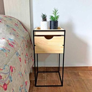 Imagem de Mesa Lateral com Gaveta Industrial de Ferro e Madeira Natural e Preto 
