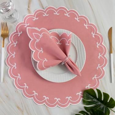 Imagem de Kit Jogo Americano Sousplat Bordado Suplat de Mesa Posta Redondo/Retangular e Guardanapos (Sparta Rose, Mesa 4 Lugares (8 Peças))