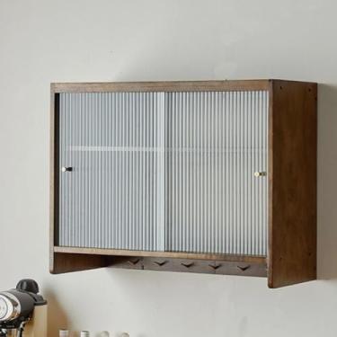 Imagem de Armário de armazenamento de cozinha de madeira montado na parede com portas de vidro, armário suspenso de 3 níveis, prateleiras ajustáveis, armazenamento de parede de banheiro com porta deslizante