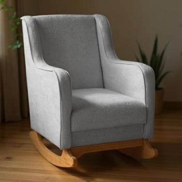 Imagem de Poltrona Amamentação Base Madeira Balanço Vick Bouclê Cinza F03 - Mpozenato