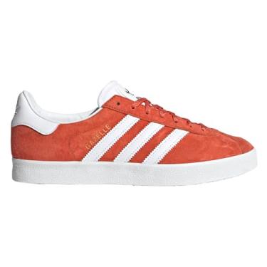 Imagem de adidas Originals Gazelle Tênis masculino para uso interno, Preloved Red/Cloud White/Core Black-Red, 45