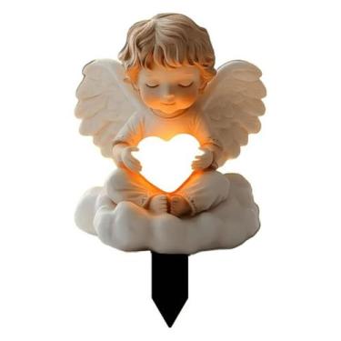 Imagem de Estatueta de anjo com luz de coração, escultura em resina 3D de 20 cm 