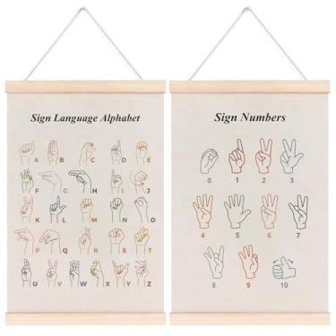 Imagem de laveliabel Conjunto de 2 molduras para cartaz de sala de aula do alfabeto em linguagem de sinais, pôster com faixa de números de sinal com cabide de madeira, decoração de arte de parede do alfabeto