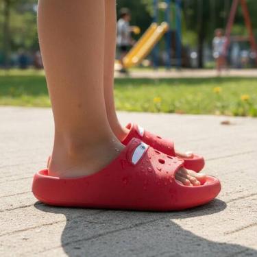 Imagem de Chinelo Slide Nuvem Infantil Papete Tendencia Personagem Desenho Fofo 