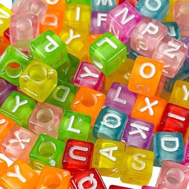 Imagem de Miçanga Letra Colorida Quadrada 6 Entremeio 50gr Aprox. 300 Colar Bijuterias Missangas Letras