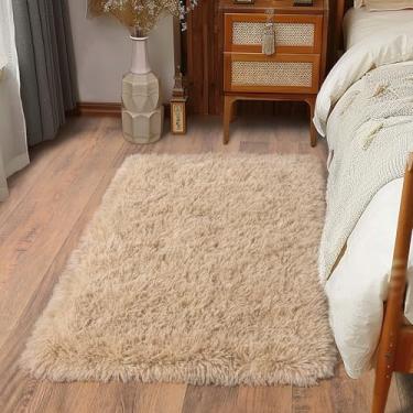 Imagem de Ailyei Tapetes macios para corredores de quarto, 2 pacotes, 5 x 7 cm, bege, felpudo, antiderrapante, para cabeceira, dormitório, tapete peludo longo para berçário, sala de estar