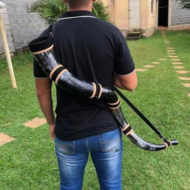 Imagem de Berrante Grande, Chifre de Boi Natural Decorativo, Com Acabamento em Couro, para Decoração e Coleção