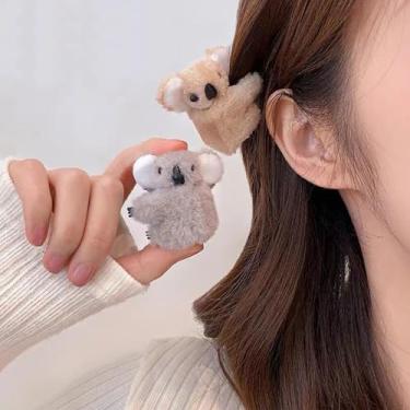 Imagem de 2 peças de grampos de cabelo de coala fofos de pelúcia para mulheres, pequenos acessórios de franja de coala para mulheres beleza (bege + cinza, 5 cm)
