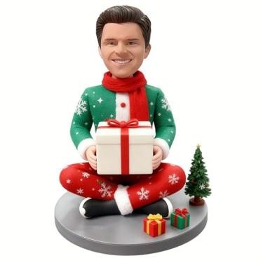 Imagem de Bobblehead de Natal personalizado, figuras masculinas de Natal personalizáveis, estatueta personalizada - enfeite personalizado para mesa interna/escritório/painel de carro, festivo