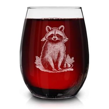 Imagem de Taça de vinho sem haste gravada vintage guaxinim - presente temático de vida selvagem - presentes de aniversário exclusivos para amigos e familiares - presente para amantes de guaxinim - taça de vinho