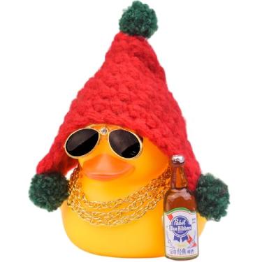 Imagem de MuMyer Decoração de Natal de patos de borracha para painel de carro, lindo pato de borracha de inverno para enfeite de carro com chapéu de malha, óculos de sol, colar, 7,6 cm
