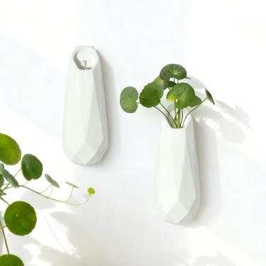 Imagem de Pacote com 2 vasos de cerâmica GDSZJLJ escandinavos, vaso de parede branco pendurado para flores, decoração minimalista para sala de estar, quarto e banheiro