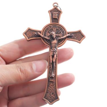Imagem de KOMI Crucifixo de metal crucifixo pequeno de São Bento para decoração de casa de 12 x 7 cm, cruz de Jesus Cristo, proteção de San Benito, presentes de fé católica