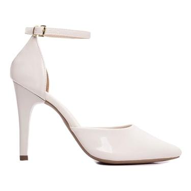 Imagem de SAPATO SCARPIN SAIA E BLUSA FEMININO TORRICELLA VERNIZ OFF WHITE FIVELA DE AJUSTE NA COR DOURADO SALTO FINO,NÚMERO 37