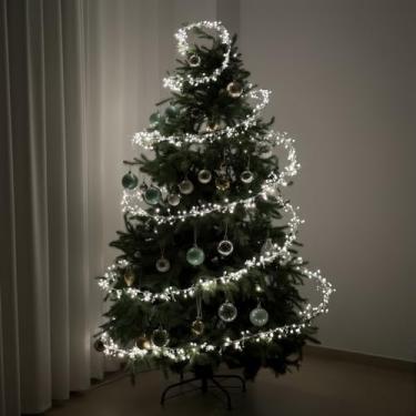 Imagem de Grinsvalley Decoração de guirlanda de luzes de fada de árvore de Natal com fio de ferro e alicate, controle remoto de 8 modos, cordão de luzes LED brancas quentes para decoração de acampamento de