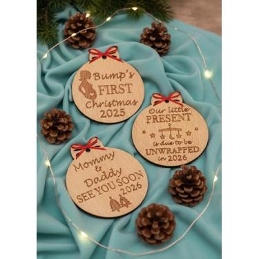 Imagem de Heart's Sign Conjunto de 3 solavancos primeiro enfeite de Natal 2025 | Ornamento de bebê a caminho | Anúncio de enfeite de gravidez de Natal | Presente de natal para mamãe de Natal 2025