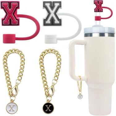 Imagem de 4 peças de acessório de garrafa de água com letras fofas compatíveis com copos Stanley, tampas de palha de silicone à prova de poeira, pingente de chaveiro de copo personalizado