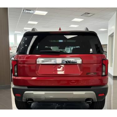 Imagem de Luyhok Protetor de tira de acabamento de porta-malas traseiro para Honda Passport 2025 2026 Acessórios de carro Tira de acabamento superior da tampa do porta-malas traseira (cromado prata)