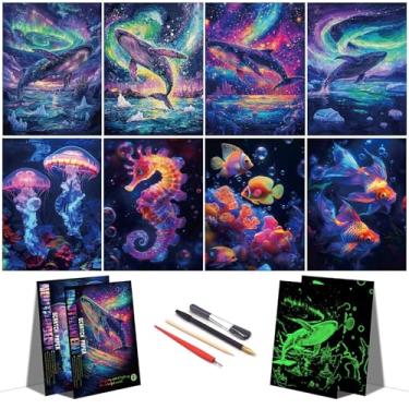 Imagem de DESINIK Arte de arranhões para adultos – Papel de arte arco-íris que brilha no escuro, kit criativo de pintura de arranhões de arco-íris, alívio de estresse para decoração de casa/escritório (baleia e