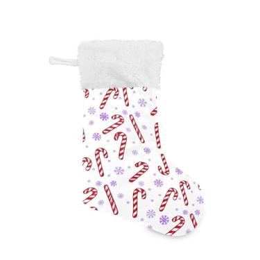 Imagem de GakkiGii Pacote com 2 meias de Natal de flocos de neve e bengalas de doce, decoração de Natal grande para parede de lareira de árvore, 45 x 31 cm