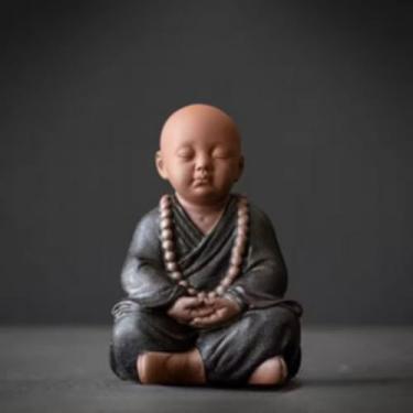 Imagem de FENNYYAR Monges Budistas Estátua de Buda Enfeites de Escultura de Argila Roxa, 10 cm 9,9 cm, Meditação Casa Mesa Jardim Decoração