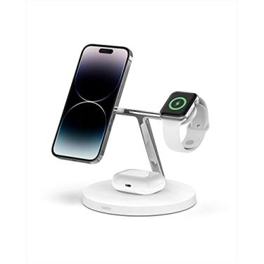 Imagem de Belkin Suporte de carregamento sem fio MagSafe 3 em 1 (versão mais antiga de 2021) para Apple Watch, série iPhone, AirPods - branco