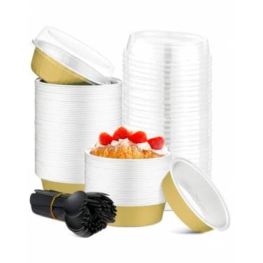 Imagem de Copos para assar com tampas, pacote com 100 mini formas de alumínio de 85 g com tampas e colheres mini formas de bolo para sobremesa, creme brulee, pudim, cupcake (ouro)