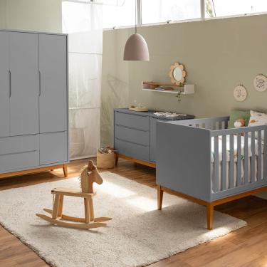 Imagem de Kit Quarto Infantil Theo com Pés Square Mel - Berço + Cômoda 3 Gavetas e 1 Porta + Guarda-Roupa 3 Portas - Cinza Fosco