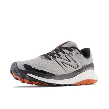 Imagem de New Balance Tênis de corrida masculino DynaSoft Nitrel V5 Trail, Cinza escuro/preto/caiena, 9.5 X-Wide