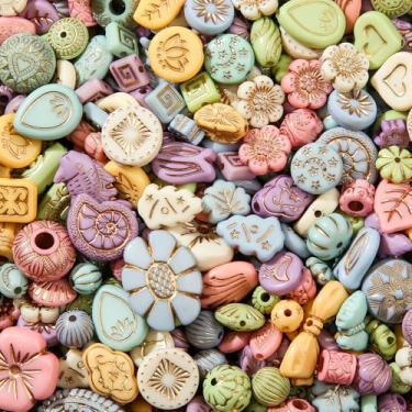 Imagem de CYEENUT Contas de acrílico vintage de 200 g para fabricação de pulseiras, contas de acrílico sortidas a granel para chaveiro, pulseiras, joias, artesanato de plástico DIY (cor creme)