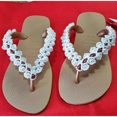Imagem de Chinelo Bordado Havaianas Adulto Bege - Havaianas Top Originais, 41-42