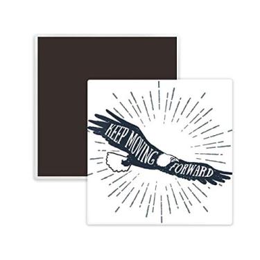 Imagem de Ímã de geladeira de cerâmica quadrada com padrão decorativo de águia do Egito Antigo