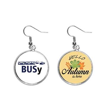 Imagem de Brinco de orelha de ônibus com operação de transporte público, brinco de folha de outono