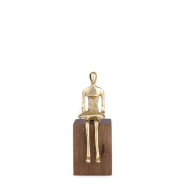 Imagem de Escultura Decorativa Pessoa em Madeira e Metal Dourado 20cm 21898 Mart