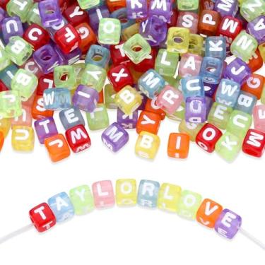 Imagem de LAIDANLA 1500 peças de contas de letras acrílicas alfabeto letras brancas contas de cubo colorido transparente 6 × 6 mm para joias, pulseiras, colares, chaveiros