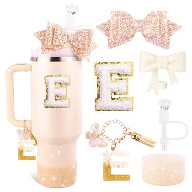 Imagem de Lingdeer Conjunto de acessórios de copo branco para Stanley 850 g e copo de 1,134 g com alça, pingentes de letras, capas de canudo de arco e diamante, bota de silicone com glitter, adesivo