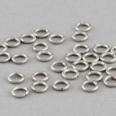 Imagem de 620 anéis abertos de aço inoxidável, 3 x 0,6 mm, conector de argola dividida, calibre 22 para fazer joias, colares, pulseiras, brincos, chaveiro, suprimentos de artesanato DIY