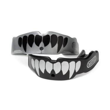 Imagem de Protetor bucal de futebol americano Battle Fangs – Protetor bucal esportivo com alça removível – Protetor bucal se encaixa com ou sem suportes nos dentes – Tamanho adulto e jovem protetor bucal, pacote com 2, Silver/Black, Adult (Age 10 & Up)