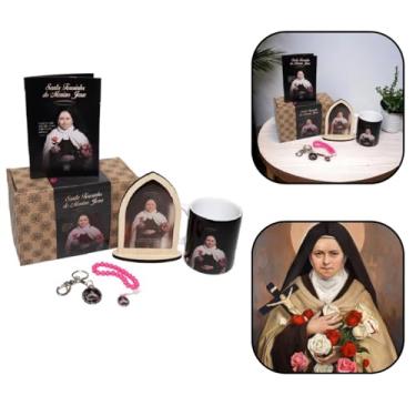 Imagem de Kit Oração Santa Teresinha do Menino Jesus - Terço Capela, Chaveiro e Caneca