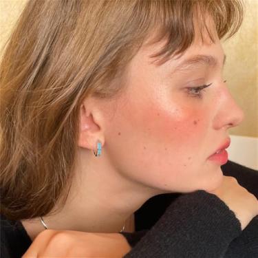 Imagem de Brincos de argola azul turquesa para mulheres, banhados a ouro 14K, pequenos, brincos de cartilagem de 12 mm, hipoalergênicos, simples, joias leves, Small, Cobre, Sem pedra preciosa