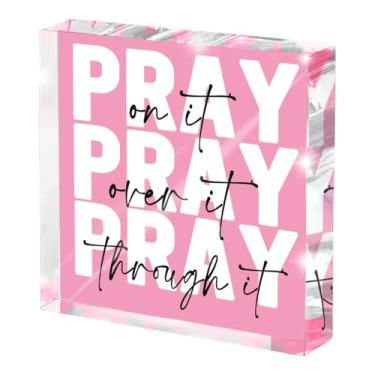 Imagem de Decoração inspiradora Pray Over It Bible Verse Wall Art, 10 x 10 cm Placa de acessórios de mesa de escritório