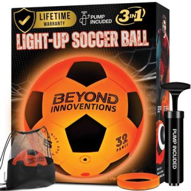 Imagem de Bola de Futebol Beyond Innoventions Tamanho 5 que Brilha no Escuro