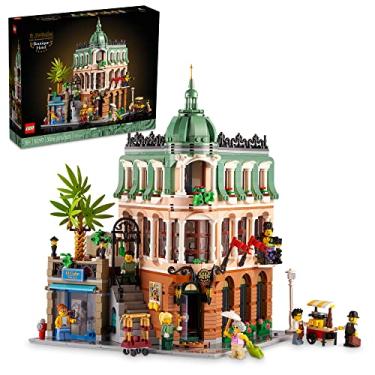 Imagem de LEGO Icons Boutique Hotel 10297 Modular Building Display Model Kit for Adults to Build, Set with 5 Detailed Rooms Including Guest Rooms and Gallery